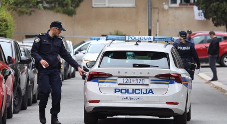 Split: Muškarac došao s palicom u lokal i napao mladića, obojica završili u bolnici