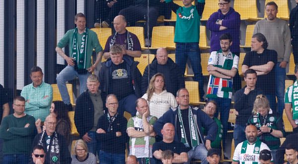 DEVENTER, Stadium De Adelaarshorst, 07-05-2023 , season 2022 / 2023 , Dutch Eredivisie. during the match Go Ahead Eagles - Groningen, final result 1-1, fans Groningen disappointment after relegation Go Ahead Eagles - Groningen PUBLICATIONxNOTxINxNED x20843660x Copyright: