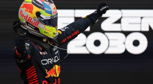 epa10600038 Mexican Formula One driver Sergio Perez of Red Bull Racing celebrates after winning the 2023 Formula 1 Azerbaijan Grand Prix at the Baku City Circuit in Baku, Azerbaijan, 30 April 2023.  EPA/ALI HAIDER