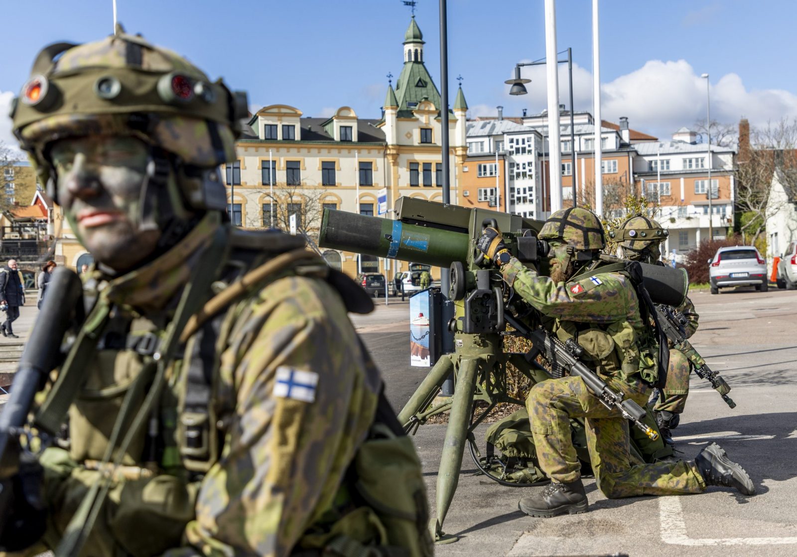 epa10604334 Finnish soldiers take part in the military exercise Aurora 23 in the harbour of Oskarshamn, Sweden, 02 May 2023. The Aurora 23 defense force exercise is being conducted in Sweden from 17 April to 11 May 2023, with the participation of a number of nations (including the USA, Great Britain, Finland, Poland, Portugal, Norway, Estonia, Latvia, Lithuania, Ukraine, Denmark, Austria, Germany and France).  EPA/ADAM IHSE SWEDEN OUT