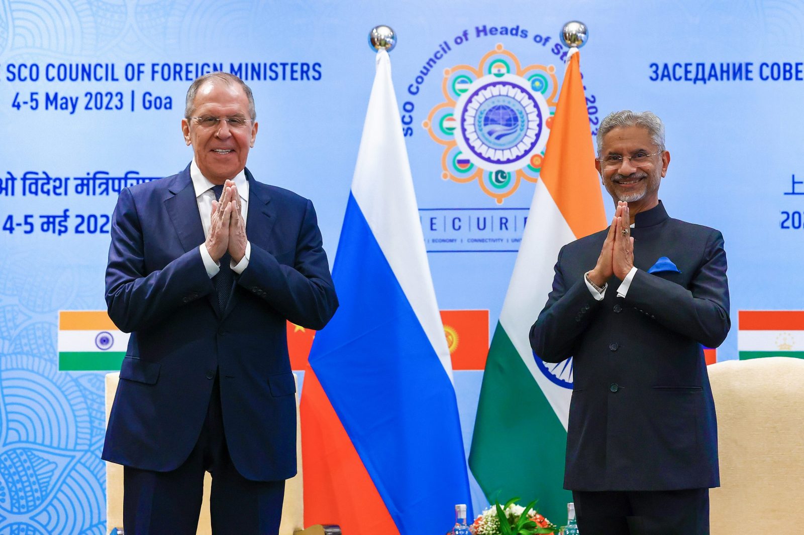 epa10608854 A handout photo made available by the Russian Foreign Ministry press service shows Russian Foreign Minister Sergey Lavrov (L) with India's Foreign Minister S. Jaishankar (R) during the Shanghai Cooperation Organization (SCO) foreign ministers meeting in Goa, India, 04 May 2023. India is hosting this year's SCO summit in Goa from 04 to 05 May 2023.  EPA/RUSSIAN FOREIGN MINISTRY PRESS SERVICE / HANDOUT  HANDOUT EDITORIAL USE ONLY/NO SALES