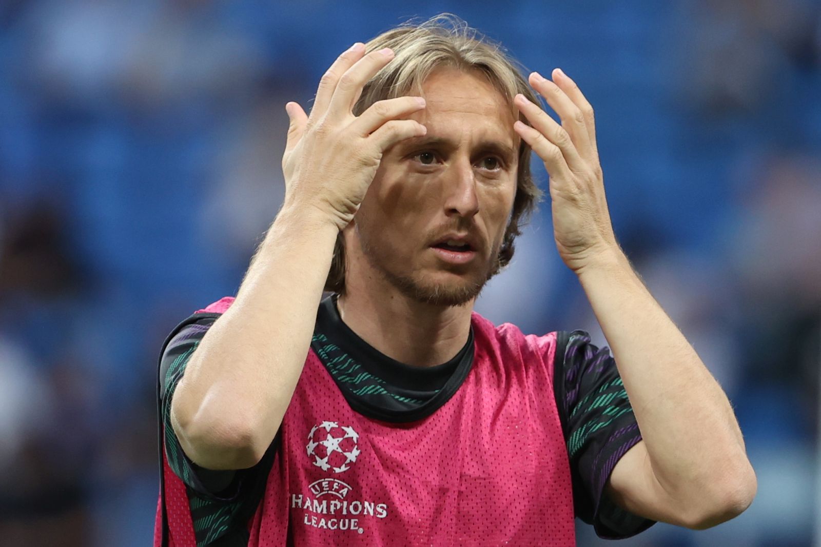 epa10617890 Real Madrid's midfielder Luka Modric warms up ahead of the UEFA Champions League semifinal first leg soccer match between Real Madrid and Manchester City, in Madrid, Spain, 09 May 2023.  EPA/Kiko Huesca