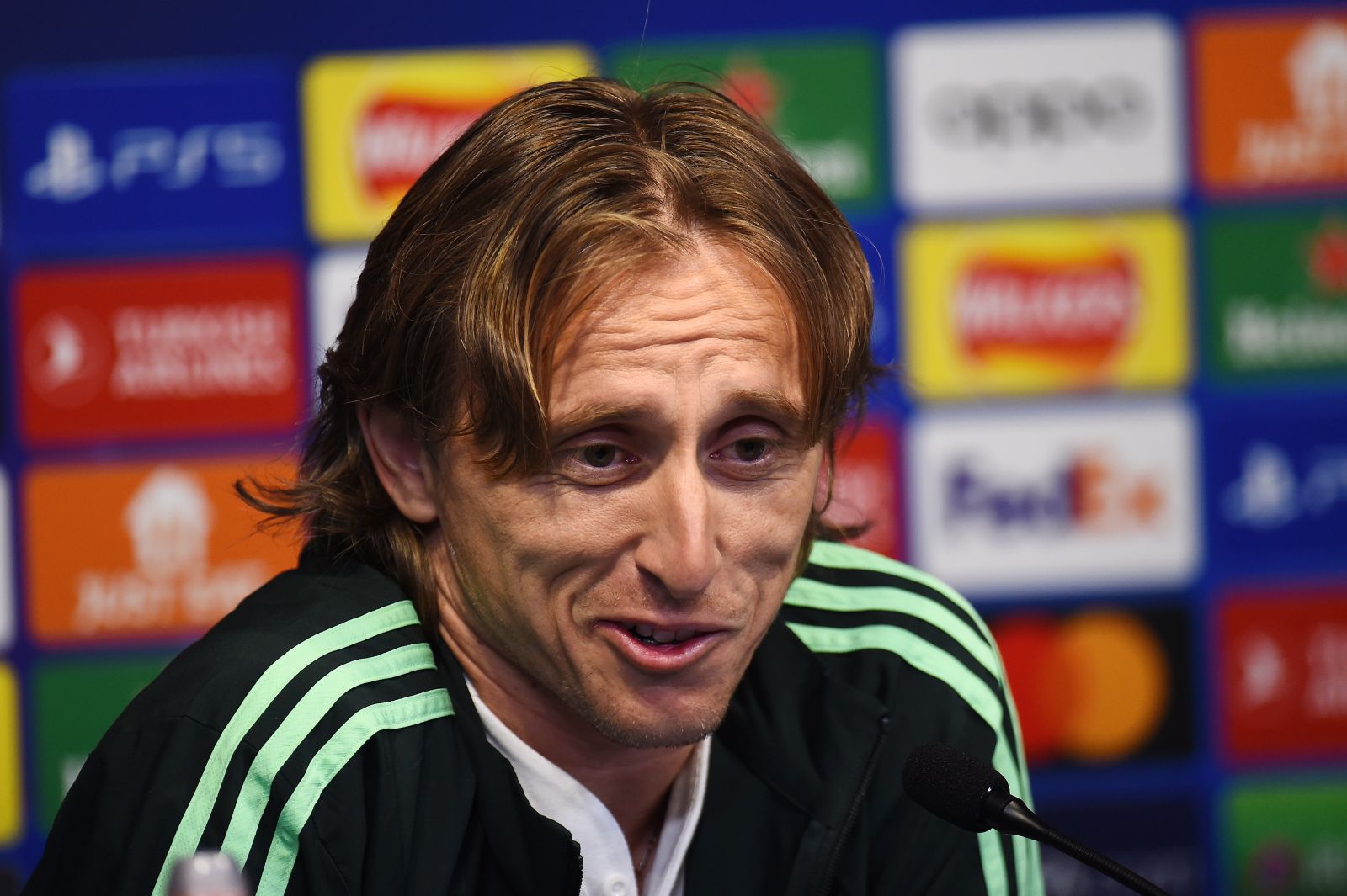 epa10631867 Real Mardid's Luka Modric attends a press conference held at the Etihad Stadium, Manchester, Britain, 16 May 2023. Real Madrid face Manchester City in a UEFA Champions League semi-finals, 2nd leg soccer match on 17 May.  EPA/PETER POWELL