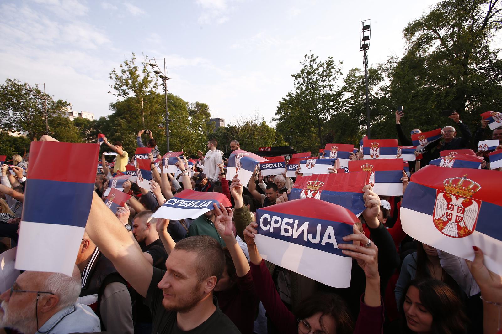 19, May, 2023, Belgrade - In front of the House of the National Assembly, the third protest called "Serbia against violence" started, organized by a part of the pro-European opposition parties. Photo: Amir Hamzagic/ATAImages

19, maj, 2023, Beograd  - Ispred Doma narodne skupstine poceo je treci protest pod nazivom "Srbija protiv nasilja" u organizaciji dela proevropskih opozicionih stranaka. Photo: Amir Hamzagic/ATAImages Photo: Amir Hamzagic/ATAImages/PIXSELL