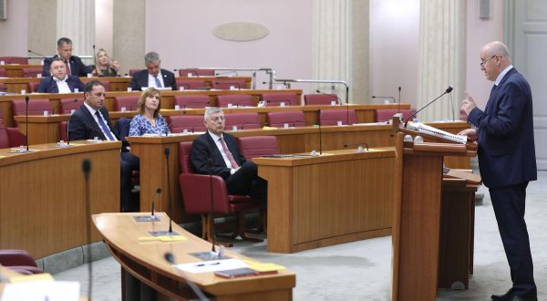 24.05.2023., Zagreb - Ministar Branko Bacic u Saboru obrazlaze izmjene zakon o prostornom planiranju. Photo: Patrik Macek/PIXSELL