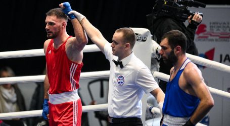 Gabrijel Veočić svjetsko prvenstvo u boksu započeo pobjedom u poluteškoj kategoriji