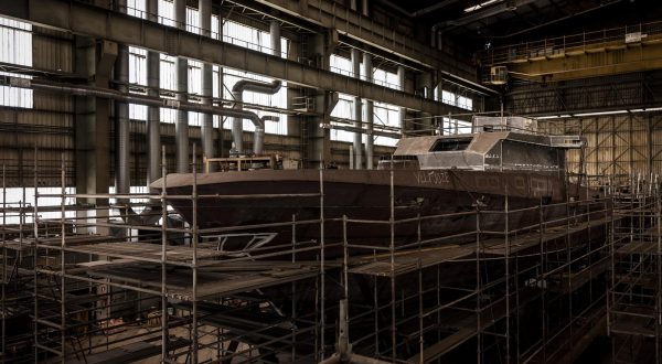 27.03.2023., Split - Obisli smo proizvodne hale brodogradilista Brodosplit ciji je racun prosloga tjedna deblokiran nakon uplate od 23,8 milijuna eura te je tako izbjegnut stecaj. Photo: Milan Sabic/PIXSELL