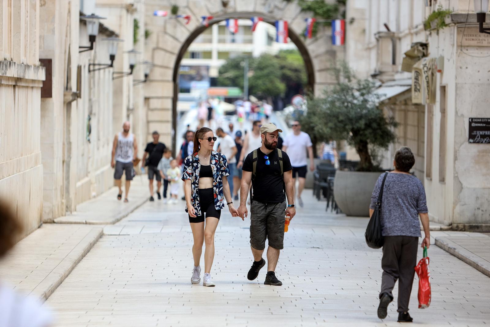 28.05.2023., Zadar - Suncano i toplo prijepodne u gradu Photo: Sime Zelic/PIXSELL