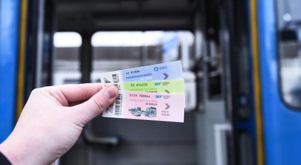 29.12.2022., Zagreb - ZET je poceo dvojno prikazivati cijene na kartama za tramvaj. Photo: Neva Zganec/PIXSELL