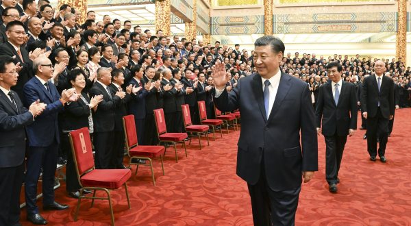 epa10615472 Chinese president Xi Jinping meets with representatives to the 10th Conference for Friendship of Overseas Chinese Associations at the Great Hall of the People in Beijing, China, 08 May 2023.  EPA/XINHUA / Li Xueren CHINA OUT / MANDATORY CREDIT  EDITORIAL USE ONLY