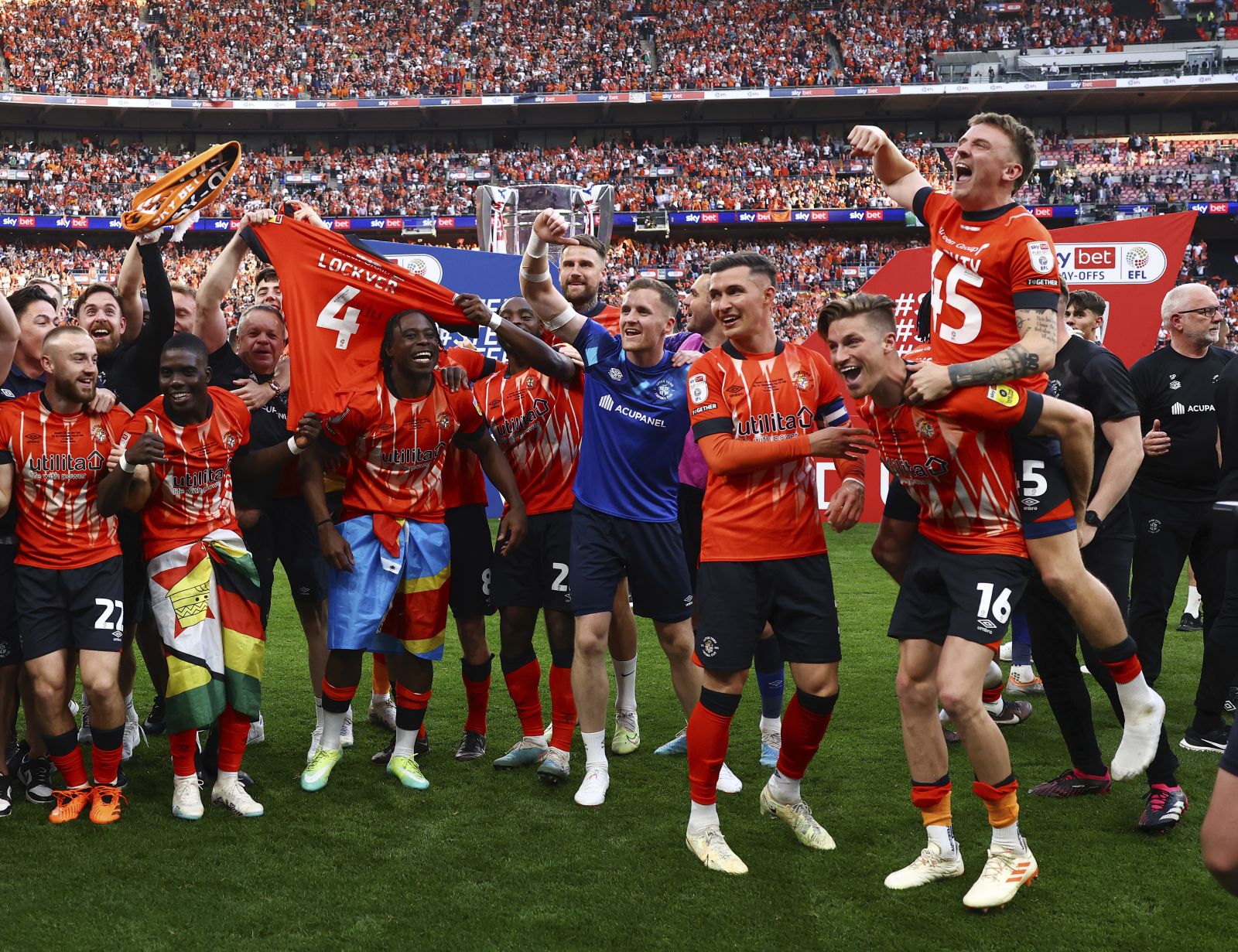 May 27, 2023, London: London, England, 27th May 2023. Luton's players celebrate at the final whistle during the Sky Bet Championship match at Wembley Stadium, London. (Credit Image: Â© David Klein/Sportimage/Cal Sport Media) (Cal Sport Media via AP Images)