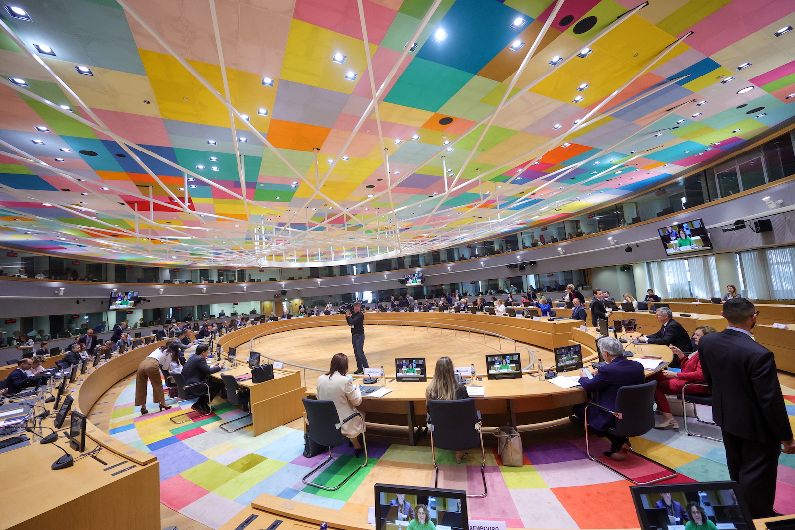 epa10662837 A general view shows the meeting room at the start of the EU General Affairs Council in Brussels, Belgium, 30 May 2023. Ministers will start preparations for the European Council meeting on 29 and 30 June by discussing an annotated draft agenda.  EPA/OLIVIER MATTHYS