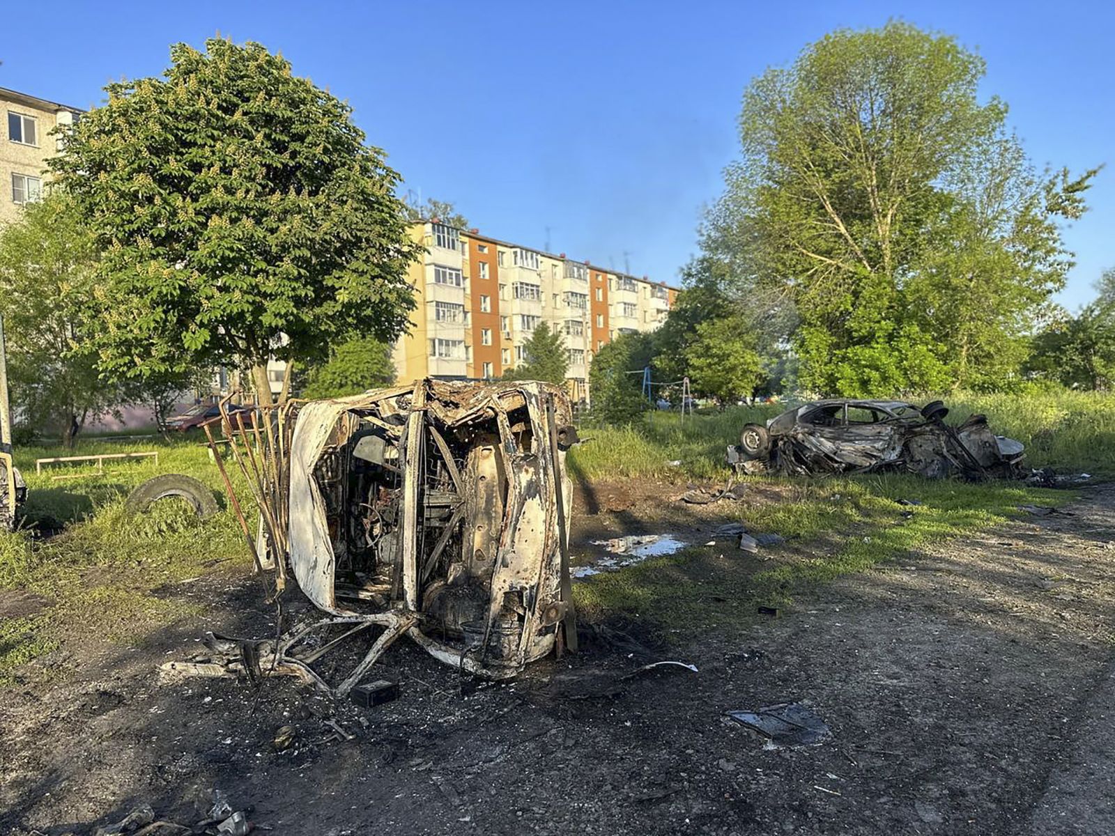 epa10664802 A handout photo made available by the Governor of Russia's Belgorod region Vyacheslav Gladkov on his Telegram channel shows the aftermath of Ukrainian shelling in the border town of Shebekino, Belgorod region, Russia, 31 May 2023. Gladkov said that the situation in Shebekino was deteriorating. Evacuation of children from the Shebekinsky and Grayvoronsky districts of the Belgorod region was set to begin on 31 May. The first group of 300 people will be sent to the city of Voronezh, the governor added.  EPA/GOVERNOR OF BELGOROD REGION/HANDOUT HANDOUT HANDOUT EDITORIAL USE ONLY/NO SALES HANDOUT EDITORIAL USE ONLY/NO SALES