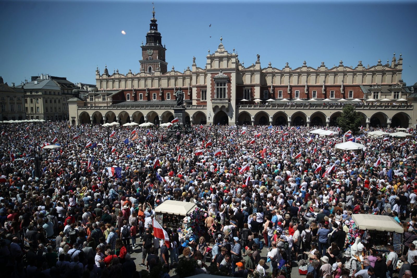 Prosvjedovalo pola milijuna Poljaka: “Europo, ispričavamo se za PiS”