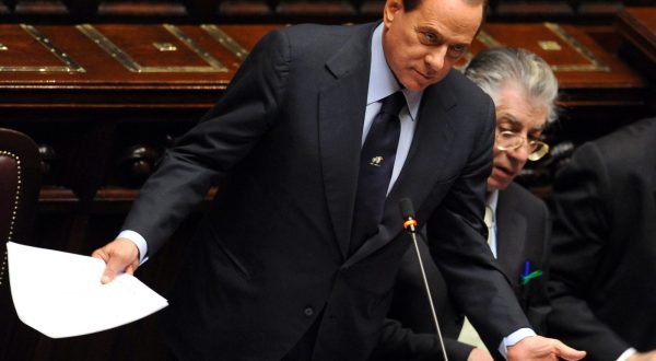 epa10686511 (FILE) Italian Prime Minister Silvio Berlusconi during his address to the parliament about the confidence vote, in Rome, Italy, 13 December 2010 (reissued 12 June 2023). Silvio Berlusconi has died at the age of 86 on 12 June 2023 at San Raffaele hospital in Milan, where he was hospitalized again since last 09 June, sources close to his family told ANSA. The Italian media tycoon and Forza Italia (FI) party founder served as prime minister of Italy in four governments.  EPA/ETTORE FERRARI *** Local Caption *** 02493582