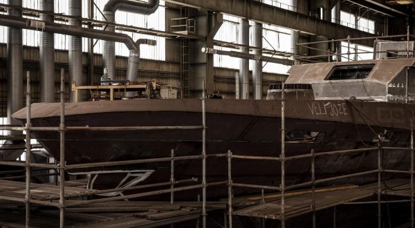 27.03.2023., Split - Obisli smo proizvodne hale brodogradilista Brodosplit ciji je racun prosloga tjedna deblokiran nakon uplate od 23,8 milijuna eura te je tako izbjegnut stecaj. Photo: Milan Sabic/PIXSELL