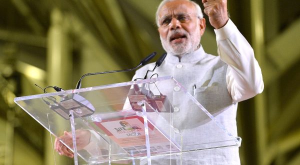 The Prime Minister, Shri Narendra Modi addressing the gathering at the Indian Community Reception Event, at Singapore Expo, Singapore on November 24, 2015.