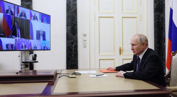 epa10732612 Russian President Vladimir Putin chairs a meeting with members of the Security Council via a video conference at the Kremlin in Moscow, Russia, 07 July 2023. Vladimir Putin discussed with members of the Security Council of the Russian Federation measures to counter sanctions.  EPA/ALEXANDER KAZAKOV / SPUTNIK / KREMLIN POOL MANDATORY CREDIT