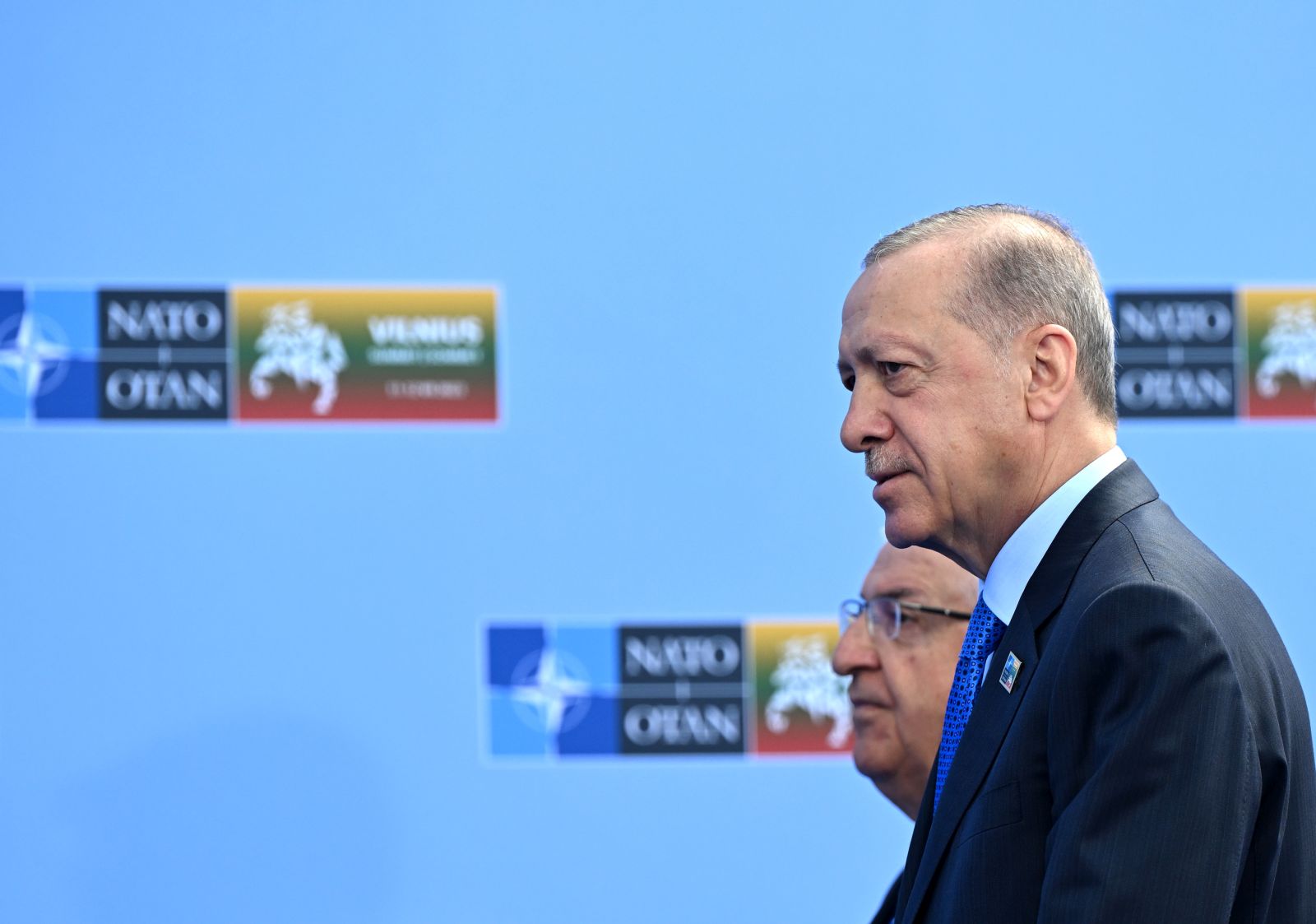 epa10738976 Turkey's President Recep Tayyip Erdogan arrives to attend the NATO summit in Vilnius, Lithuania, 11 July 2023. The North Atlantic Treaty Organization (NATO) Summit will take place in Vilnius on 11 and 12 July 2023 with the alliance's leaders expected to adopt new defense plans.  EPA/FILIP SINGER