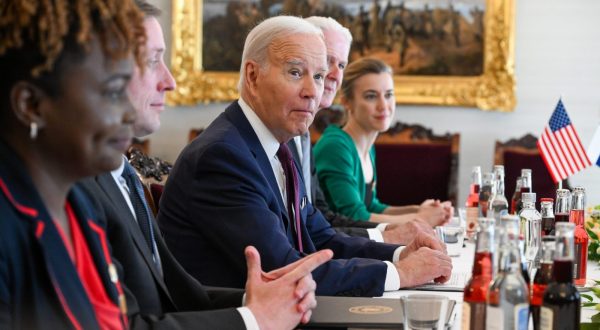 epa10743228 US President Joe Biden (3-L) reacts during a bilateral meeting with Finland's President Niinisto at the Presidential Palace in Helsinki, Finland, 13 July 2023. Biden is in Finland on a two-day visit, where he will participate in the US-Nordic Leaders' Summit on 13 July.  EPA/KIMMO BRANDT
