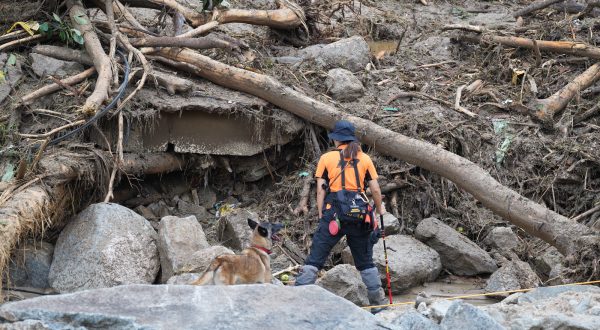 epa10748721 A handout photo made available by the National Fire Agency (NFA) of South Korea shows an emergency worker searching for survivors after heavy rains hit Yecheon county in Gyeongsangbuk-do Province, South Korea, 16 July 2023. According to Yonhap news agency, on 15 July, the heavy rains killed about 20 people and caused thousands to evacuate their homes across the country.  EPA/National Fire Agency of South Korea  HANDOUT EDITORIAL USE ONLY/NO SALES