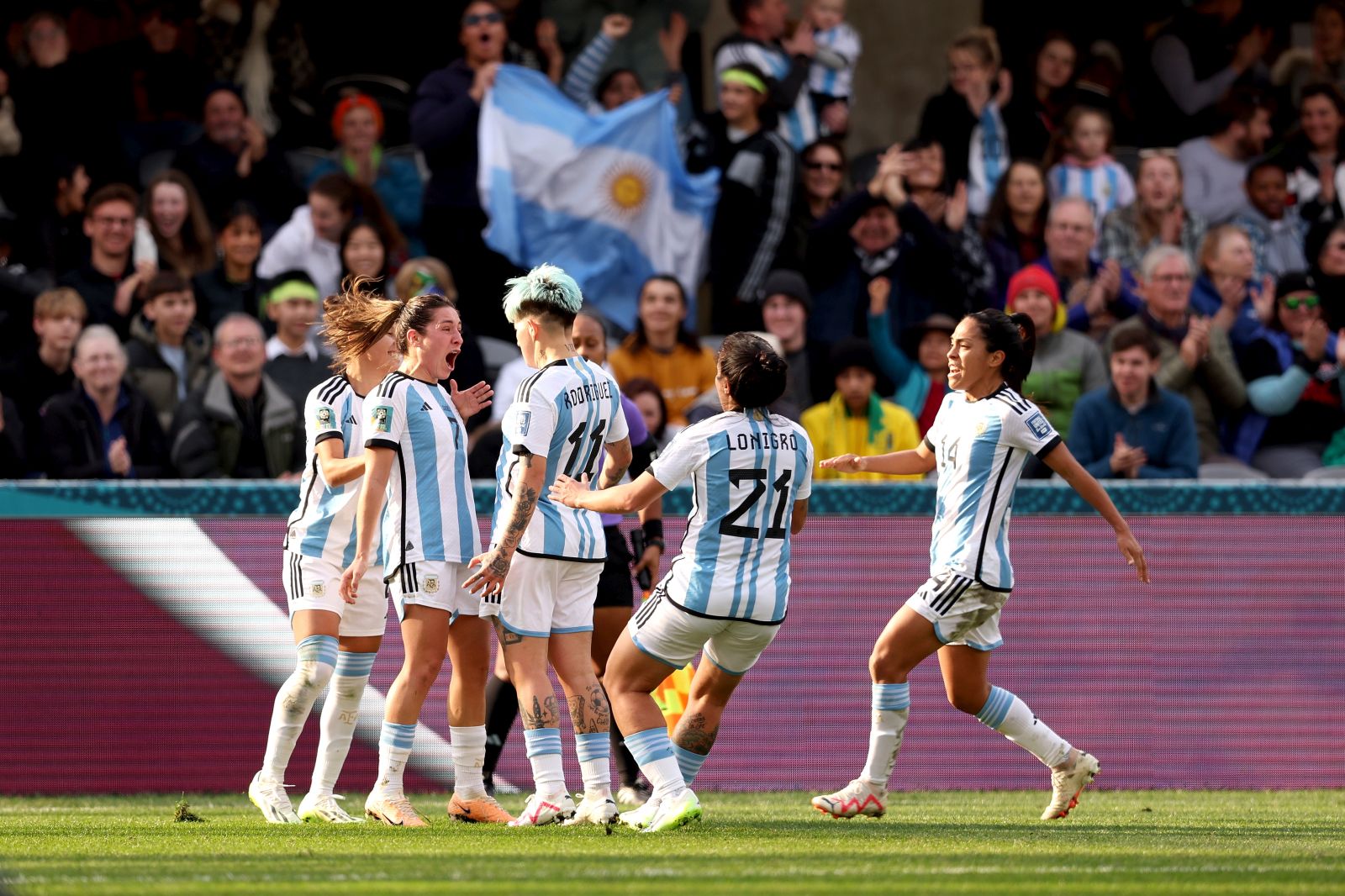 epa10772517 Nunez Romina of Argentina celebrates with teammates after scoring against South Africa during the FIFA Women's World Cup group G soccer match between Argentina and South Africa, in Dunedin, New Zealand, 28 July 2023.  EPA/RITCHIE B. TONGO