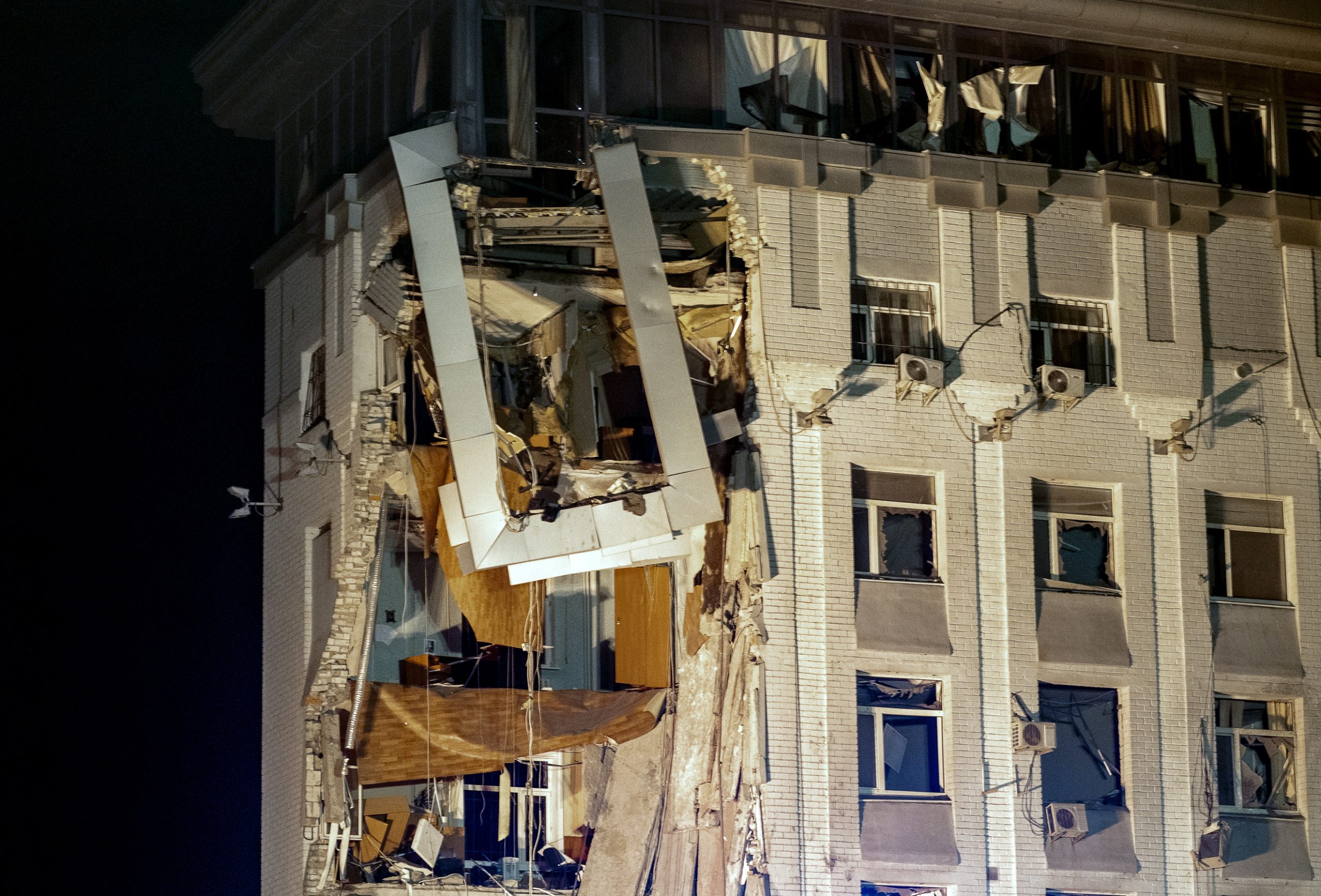 epa10774459 A damaged administrative building after shelling in Dnipro, central Ukraine, 28 July 2023, amid the Russian invasion. A high-rise newly-erected residential building and administrative building were damaged in shelling. At least 9 people injured, including two children, as a result of a Russian attack on the city of Dnipro, the Regional State Administration reported. Russian troops entered Ukrainian territory in February 2022, starting a conflict that has provoked destruction and a humanitarian crisis.  EPA/ARSEN DZODZAIEV