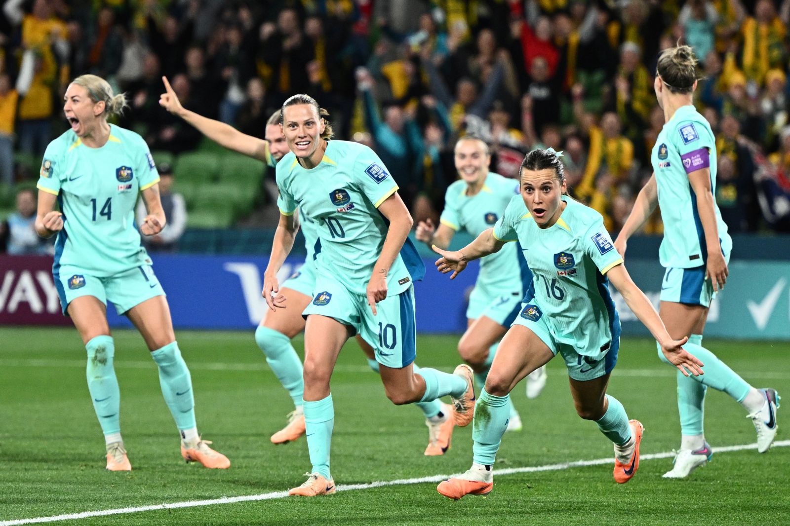 epa10778433 Australia celebrate Hayley Raso’s (2R) 2nd goal during the FIFA Women's World Cup 2023 soccer Group B match between Canada and Australia at Melbourne Rectangular Stadium in Melbourne, Australia, 31 July 2023.  EPA/JOEL CARRETT AUSTRALIA AND NEW ZEALAND OUT  EDITORIAL USE ONLY
