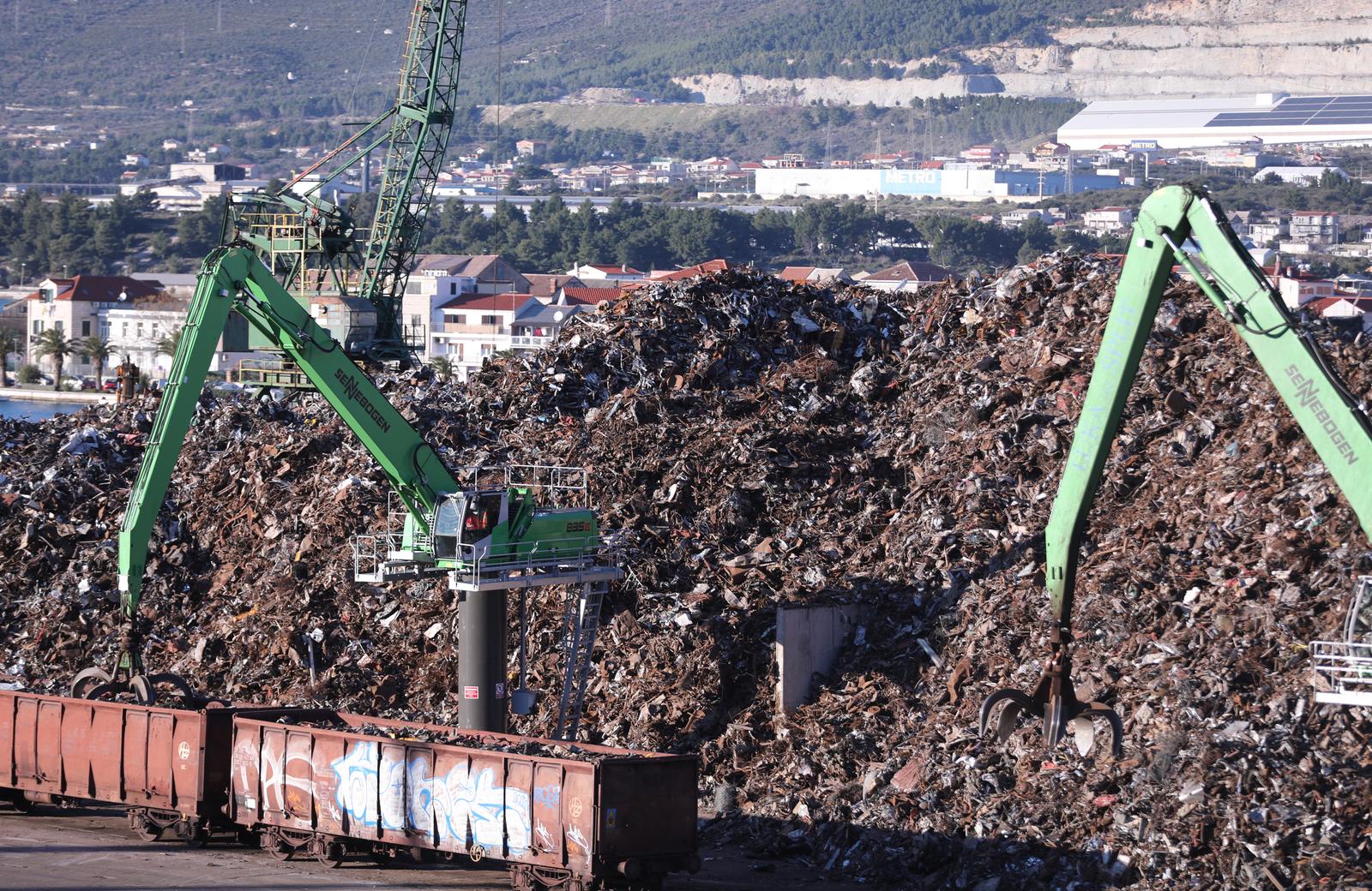 13.01.2022., Split - Staro zeljezo, glavni izvozni proizvod splitske sjeverne luke. Photo: Ivo Cagalj/PIXSELL