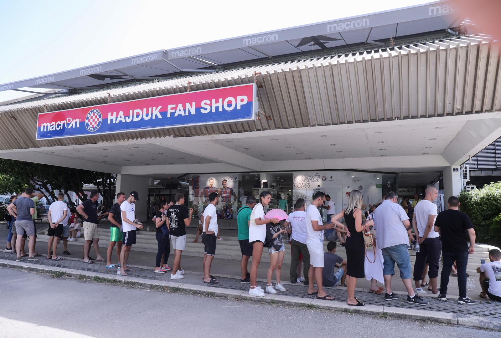 24.07.2023., Split - Velik interes navijaca za prvu ovosezonsku utakmicu na Poljudu kada u goste Hajduku dolazi Rijeka. Photo: Ivo Cagalj/PIXSELL