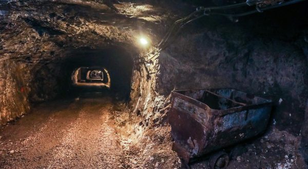 26.07.2023.., Rasa -
Nova turisticka tura u Istri setnja je rudnikom iz kojeg se do 1985 vadio ugljen. Na ulazu u rudnik velik je natpis "Sretno!". Rudnik Photo: Srecko Niketic/PIXSELL