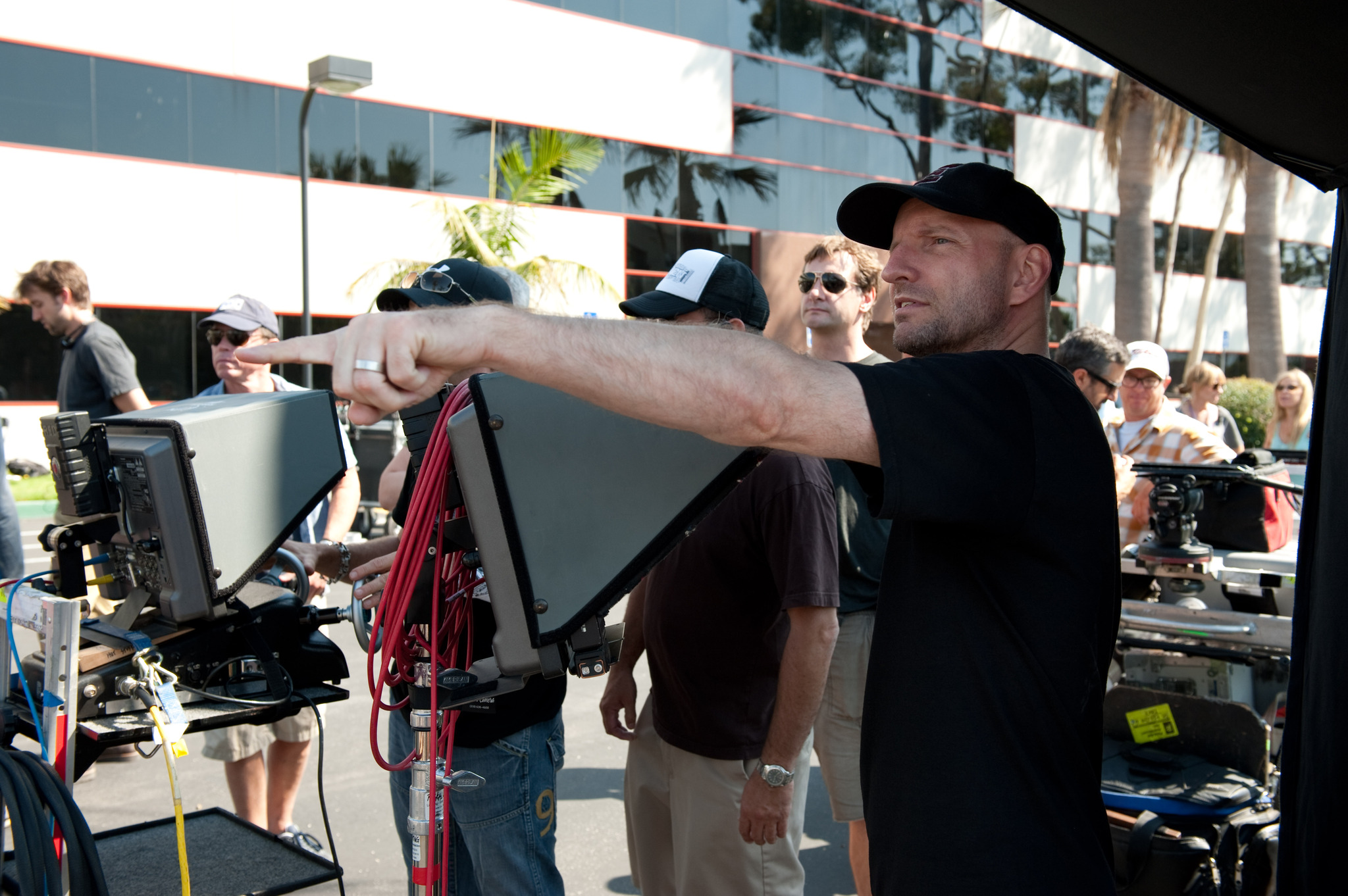 Director STEVEN SODERBERGH on the set of Warner Bros. PicturesÕ dramatic comedy ÒMAGIC MIKE,Ó a Warner Bros. Pictures release.		Photo by Claudette Barius