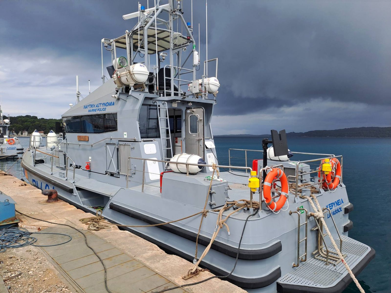Pula, 4.8.2023.- Predstavljanje tri patrolna broda koje je pulsko brodogradilite Tehnomont izgradio za ciparsku pomorsku policiju, to je posao vrijedan 7,5 milijuna eura, odrano je u petak u Puli. 
foto HINA/ Daniel Sponza/ ua