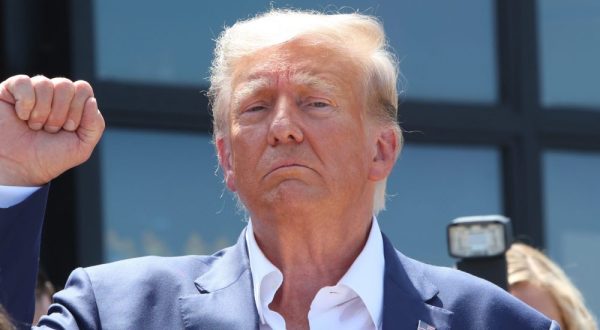 epa10797976 Former US President Donald J. Trump attends the Iowa State Fair in Des Moines, Iowa, USA, 12 August 2023. Trump is campaigning ahead of the 2024 US presidential election.  EPA/ALEX WROBLEWSKI