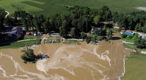 07.08.2023., Botovo - Jezero Soderica uz rijeku Dravu u koje se zbog velikih poplava preljeva rijeka Drava. Photo: Luka Stanzl/PIXSELL