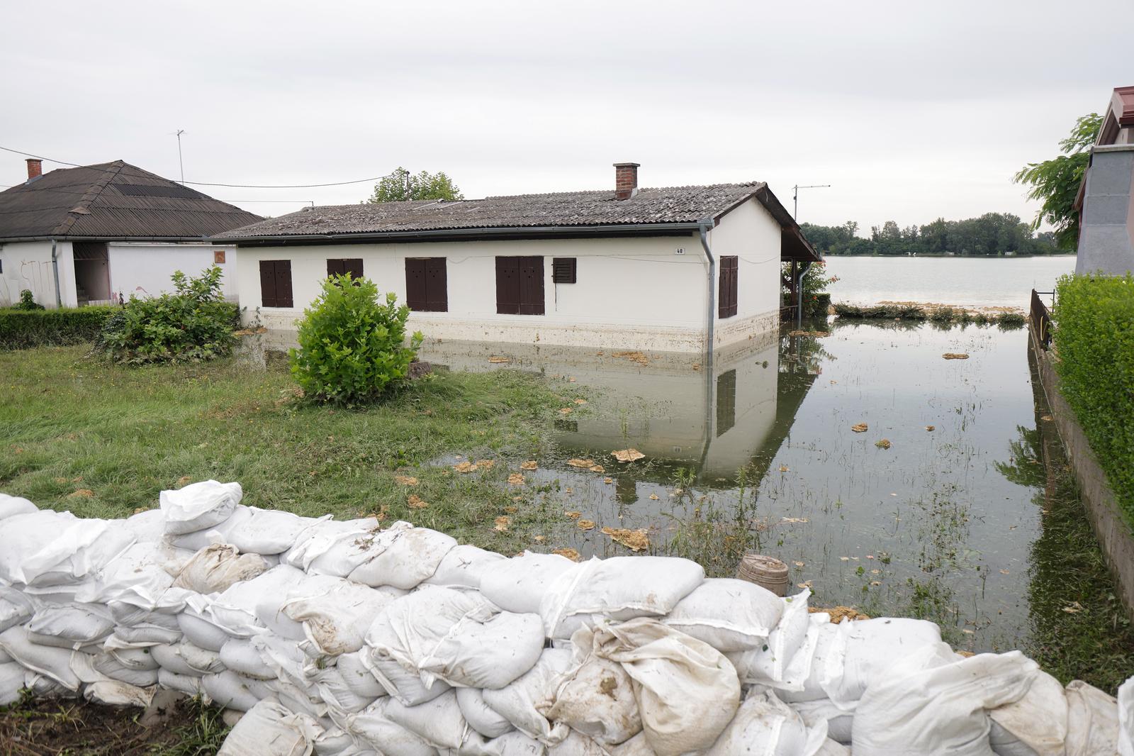 09.08.2023., Đelekovec  - Posljedice poplave u jezeru Soderica u koje se ulila rijeka Drava. Photo: Luka Stanzl/PIXSELL