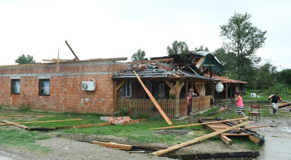 29.08.2023., Sisak - U nevremenu osteceno desetak kuca u prigradskom naselju Palanjek. Photo: Nikola Cutuk/PIXSELL