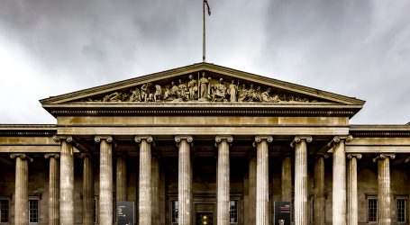 London: Ispred poznatog muzeja izboden muškarac, posjetitelji evakuirani