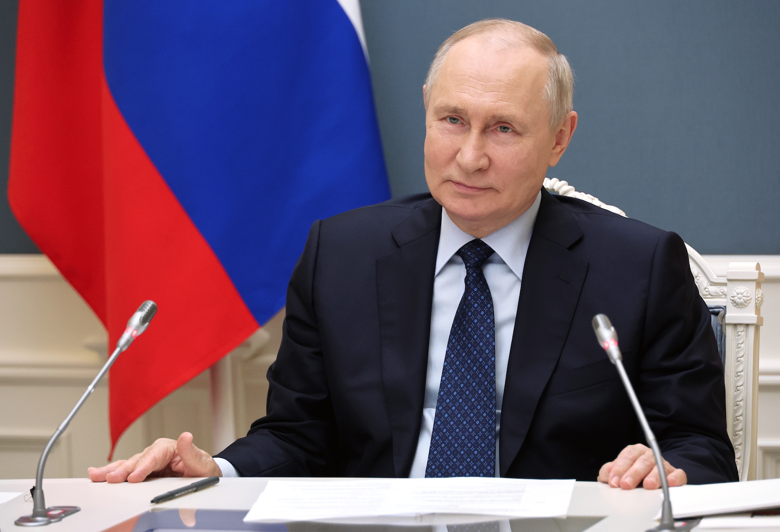 epa10831597 Russia's President Vladimir Putin holds a video conference meeting on social and economic development of Russia's Krasnoyarsk Region, in Moscow, Russia, 31 August 2023.  EPA/MIKHAEL KLIMENTYEV/SPUTNIK/KREMLIN POOL MANDATORY CREDIT