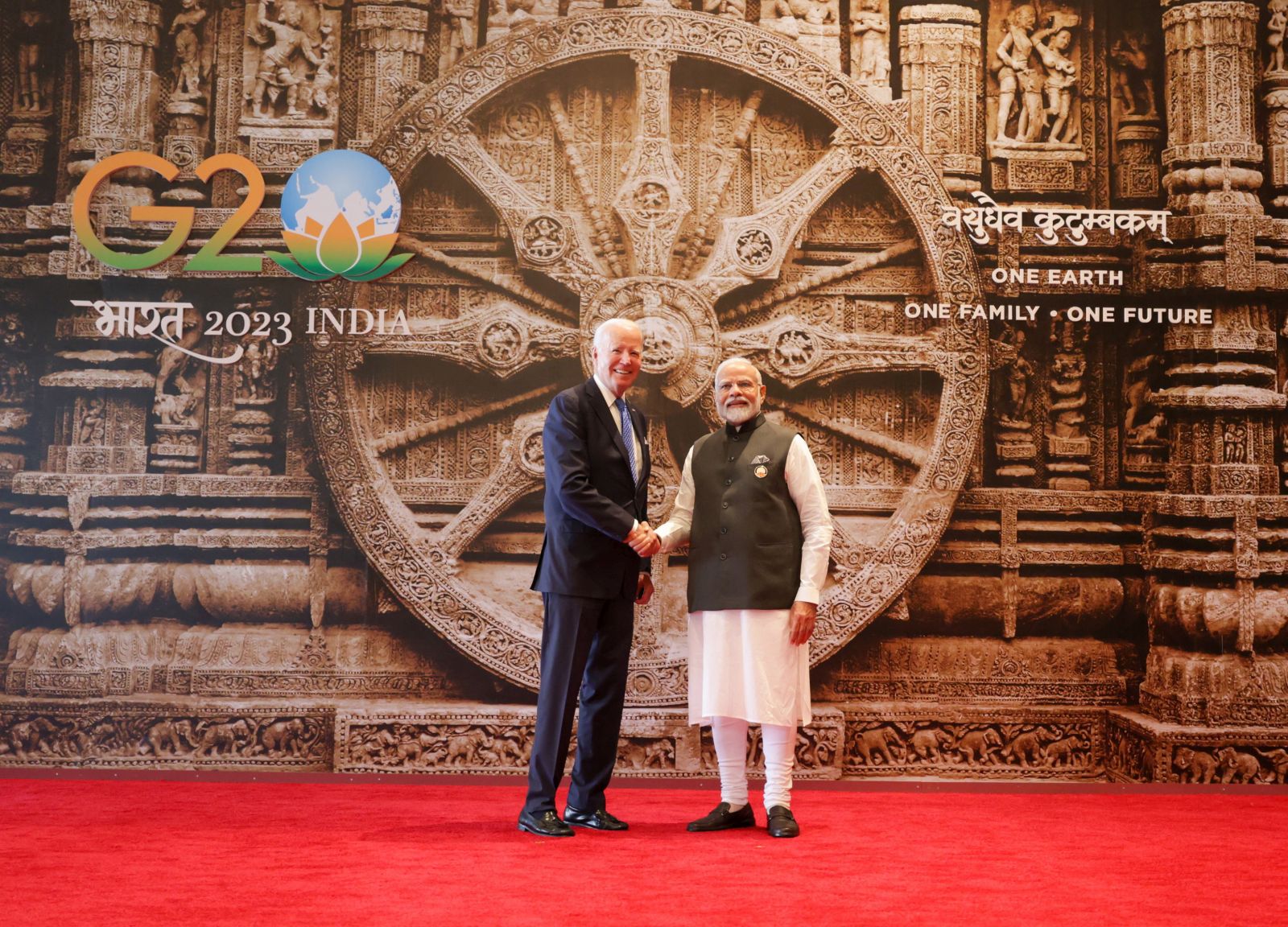 epa10849949 A handout photo made available by the Indian Press Information Bureau (PIB) shows Indian Prime Minister Narendra Modi (R) welcoming US President Joe Biden for the G20 Summit at Bharat Mandapam at ITPO Convention Centre Pragati Maidan in New Delhi, India, 09 September 2023. The G20 Heads of State and Government summit takes place in the Indian capital on 09 and 10 September.  EPA/INDIAN PRESS INFORMATION BUREAU / HANDOUT  HANDOUT EDITORIAL USE ONLY/NO SALES