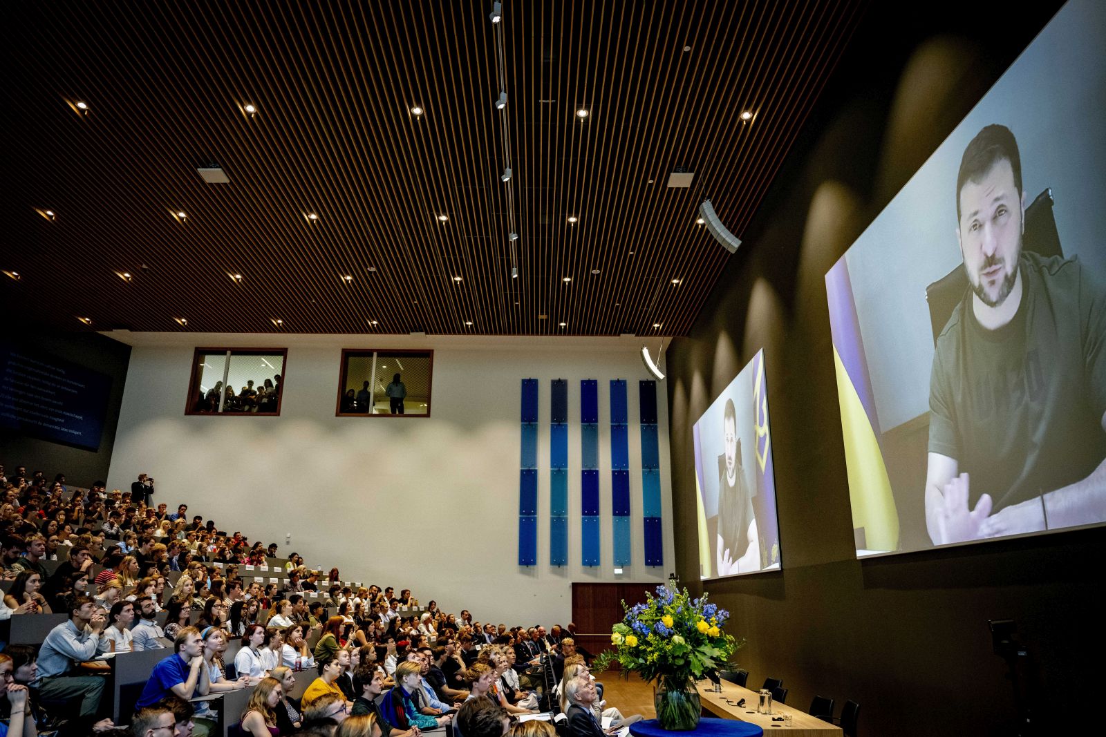 epa10855906 Ukrainian President Volodymyr Zelensky addresses Dutch students via a livestream, The Hague, Netherlands, 12 September 2023. The event was organized by Leiden University and The Hague University of Applied Sciences.  EPA/ROBIN UTRECHT