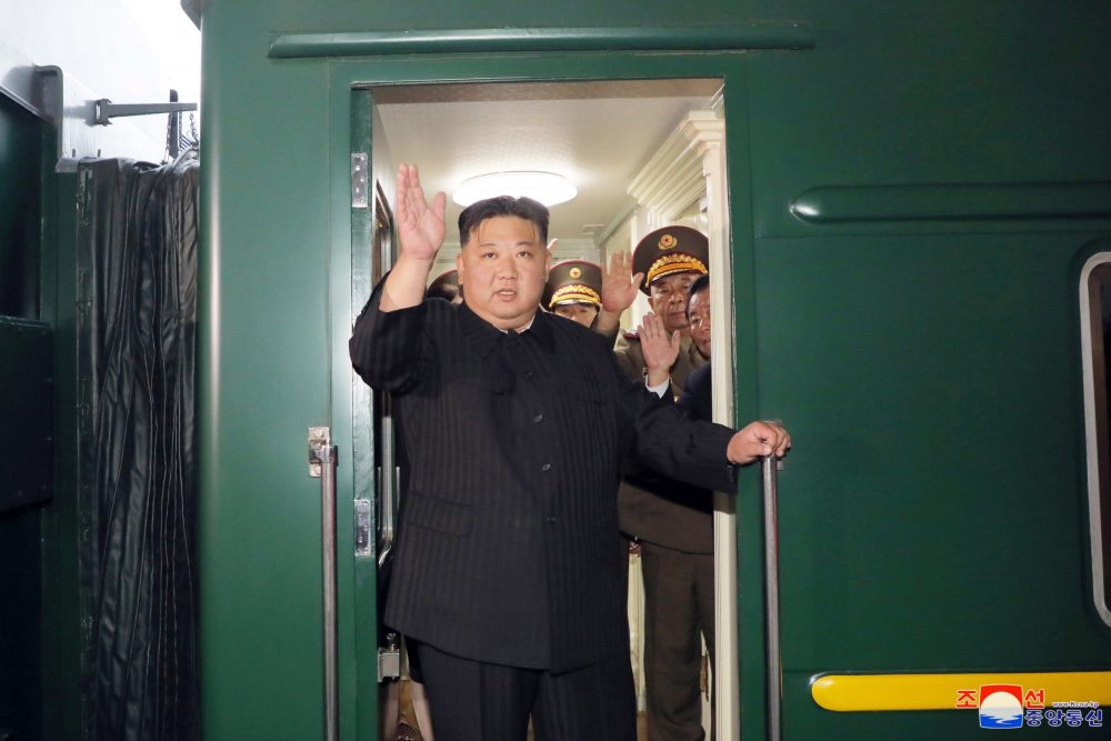 epa10856005 A photo released by the official North Korean Central News Agency (KCNA) shows North Korean leader Kim Jong Un waving as he departs by train for a visit to Russia, from Pyongyang, North Korea, 12 September 2023. North Korean leader Kim Jong-un is expected to meet with Russian President Vladimir Putin who is currently visiting the Far East attending the 2023 Eastern Economic Forum (EEF) in Vladivostok.  EPA/KCNA   EDITORIAL USE ONLY