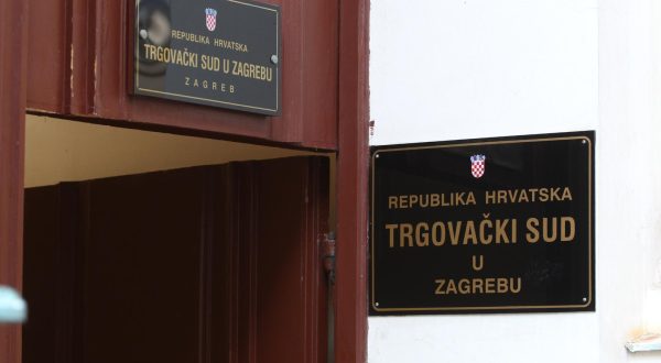 06.09.2013., Zagreb - Ploca Trgovackog suda. rPhoto: Zeljko Lukunic/PIXSELL