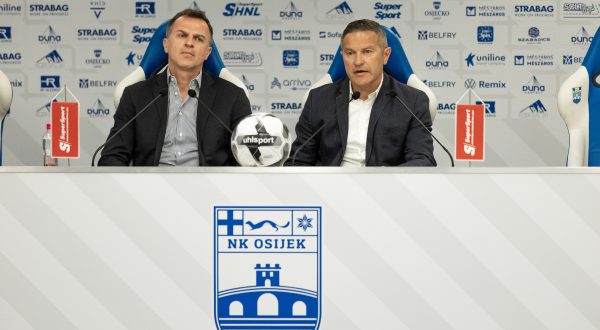 25.04.2023., Osijek - Sluzbeno predstavljanje novog trenera Nk Osijeka Stjepana Tomasa. Photo: Davor Javorovic/PIXSELL