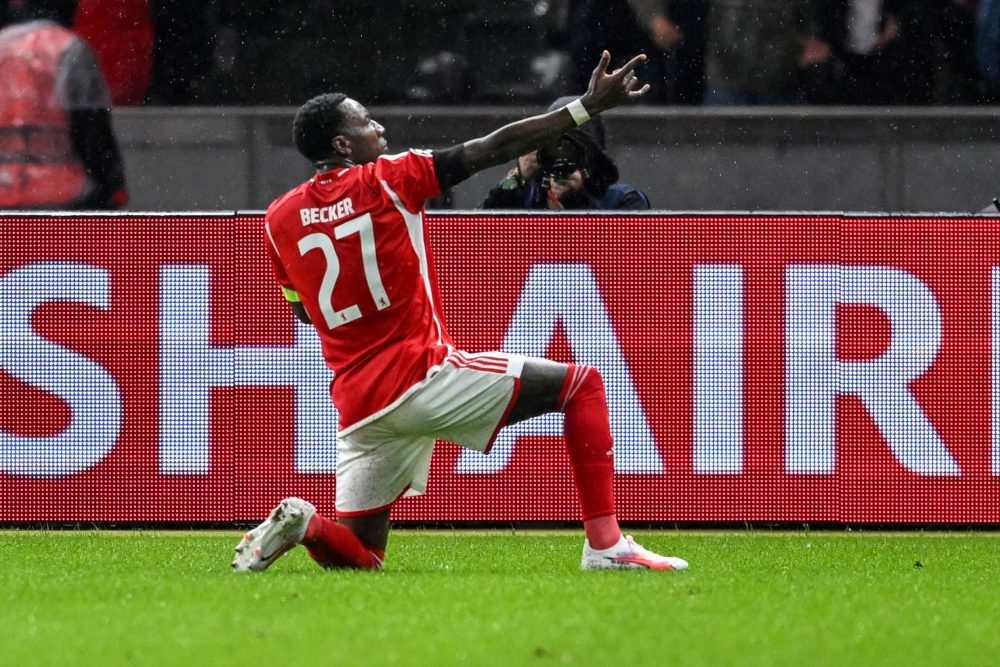 epa10897740 Union’s Sheraldo Becker celebrates after scoring the 1-0 during the UEFA Champions League group C soccer match between Union Berlin and Sporting de Braga, in Berlin, Germany, 03 October 2023.  EPA/FILIP SINGER