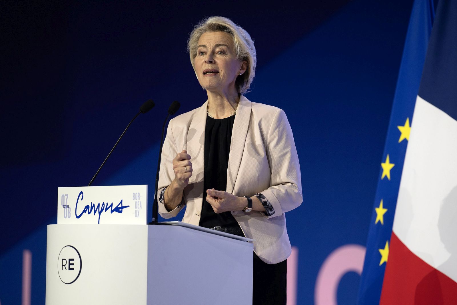 epa10906109 European Commission President Ursula Von Der Leyen delivers a statement during the back-to-school campus of Renaissance, the political party of French President Emmanuel Macron, at the Exhibition Hall in Bordeaux, France, 07 October 2023.  EPA/CAROLINE BLUMBERG