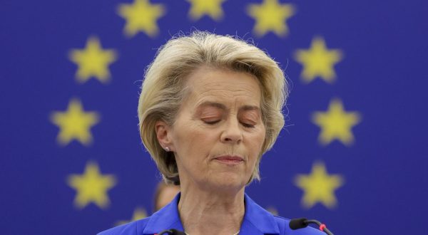 epa10925023 European Commission President Ursula von der Leyen attends a debate on 'Hamas terrorist attacks against Israel and humanitarian situation in Gaza' at the European Parliament in Strasbourg, France, 18 October 2023. The EU Parliament's session runs from 16 till 19 October.  EPA/JULIEN WARNAND