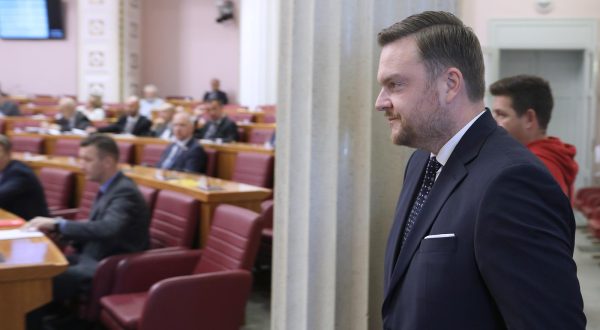 18.10.2023., Zagreb - Sabor je 18. sjednicu nastavio raspravom o izmjenama i dopunama Drzavnog proracuna Republike Hrvatske za 2023. godinu i projekcijama za 2024. i 2025. Photo: Patrik Macek/PIXSELL