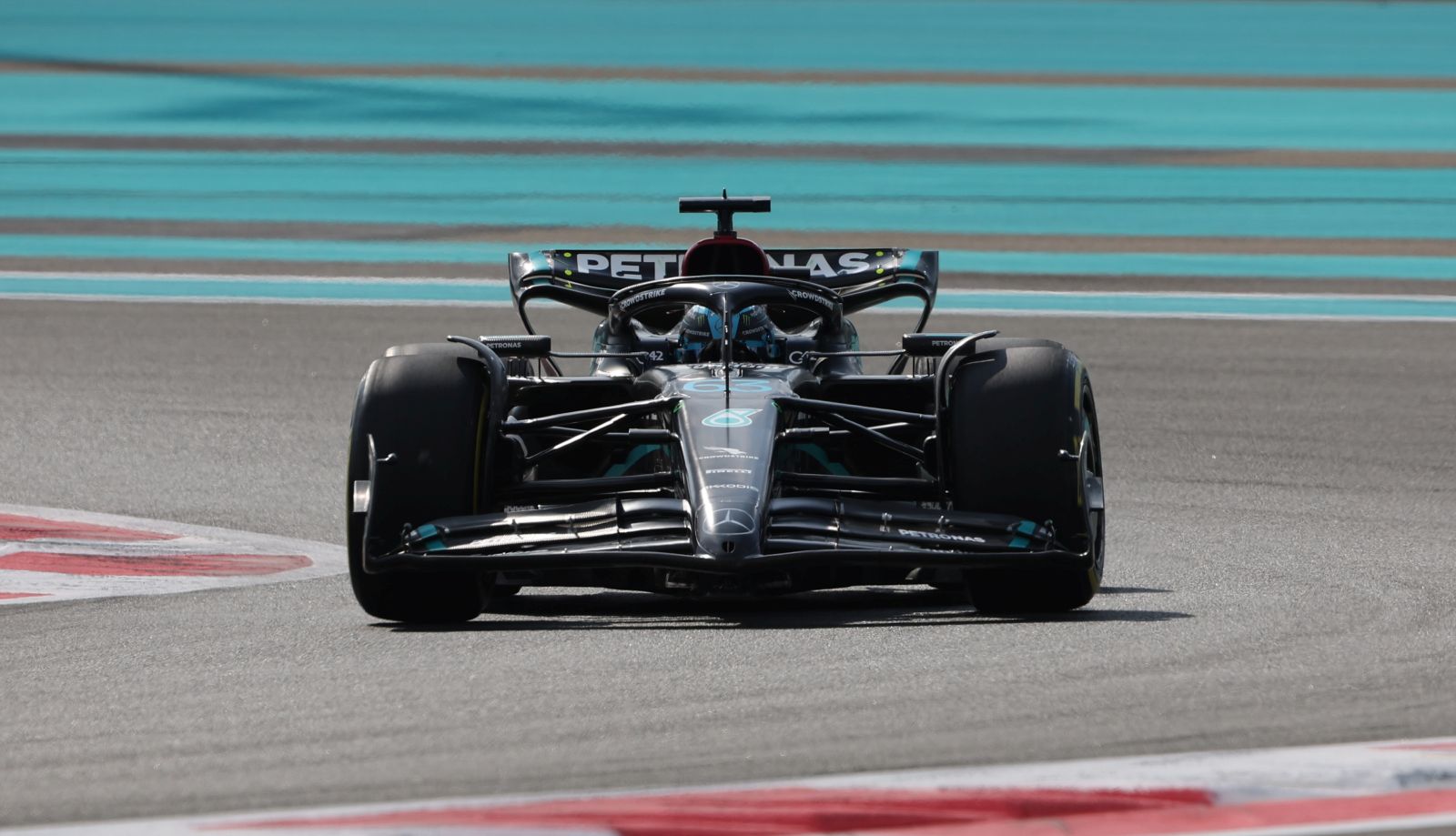 epa10992375 British Formula One driver George Russell of Mercedes-AMG Petronas in action during the first practice session the Abu Dhabi Formula One Grand Prix 2023 at Yas Marina Circuit in Abu Dhabi, United Arab Emirates, 24 November 2023. The Formula One Grand Prix of Abu Dhabi will take place on 26 November 2023.  EPA/ALI HAIDER