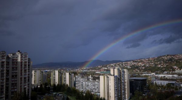 05.11.2023., Sarajevo, Bosna i Hercegovina - Duga, oblaci i nevrijeme iznad Sarajeva. Photo: Armin Durgut/PIXSELL